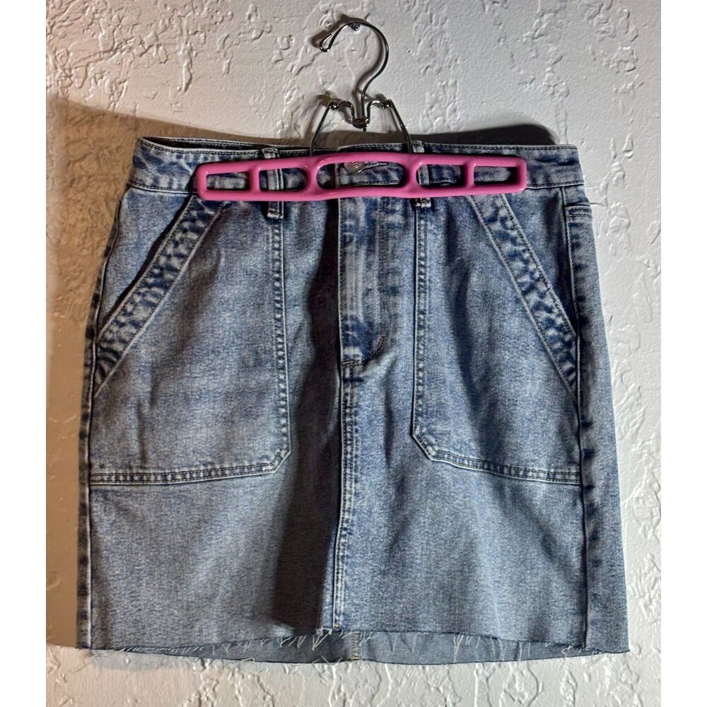 Edited by Remi Bader Denim Utility Mini Skirt Light Wash Raw Hem Size 6
